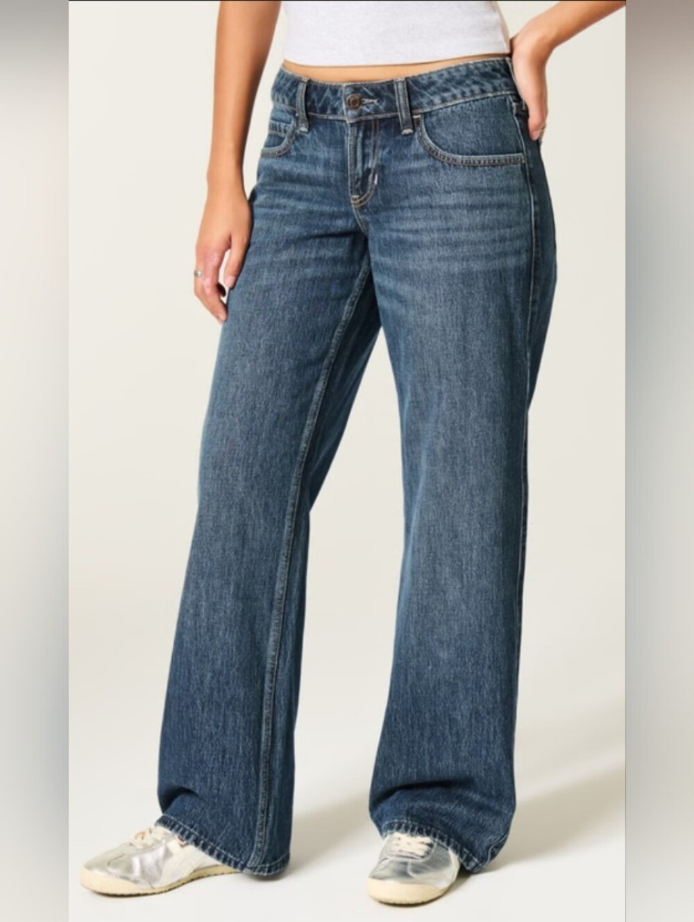 Low Rise Baggy Wide Leg Jean Size 8 Dark Wash